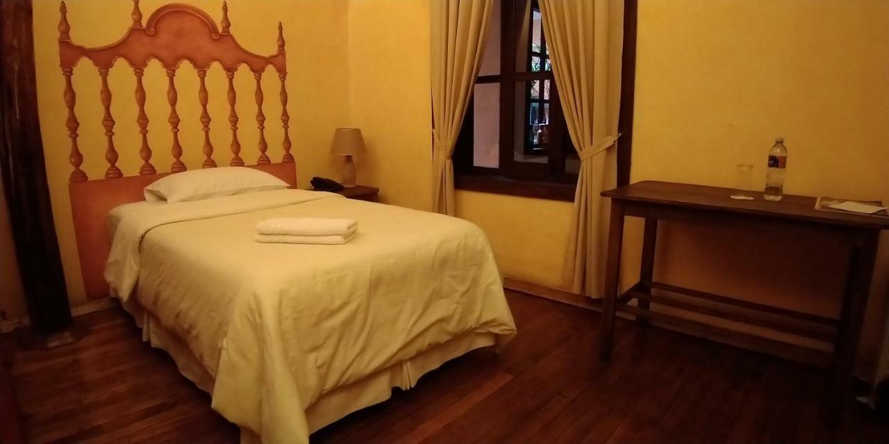 HOTEL CASA DEL AGUILA CUENCA